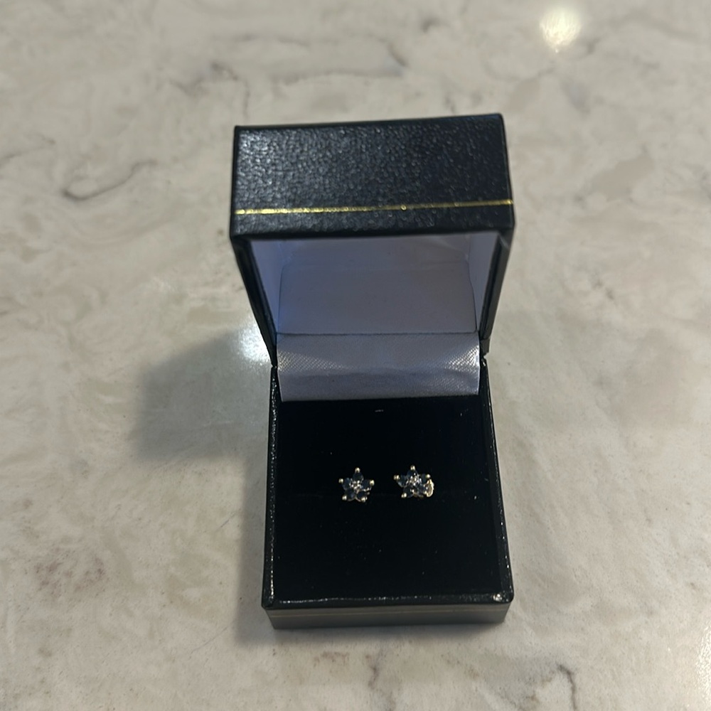 10K gold Sapphire and Diamond Flower Earrings